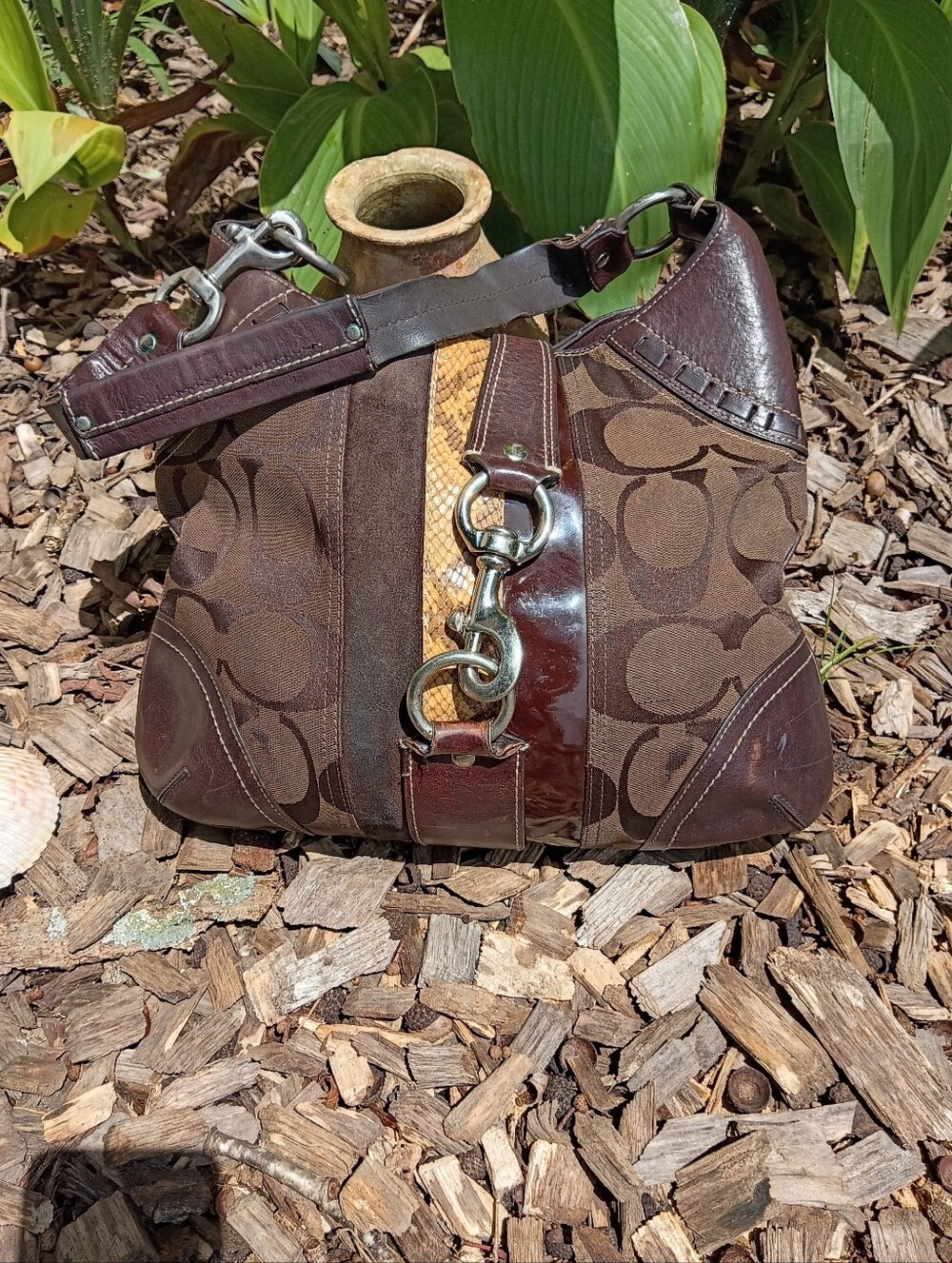 Vintage Coach Hampton Hobo Signature